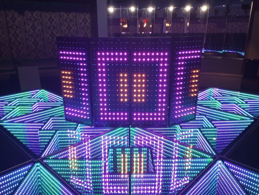 4 SMALL LED Pixel DJ Booth/ Facade Panels, 4 Detachable Panels